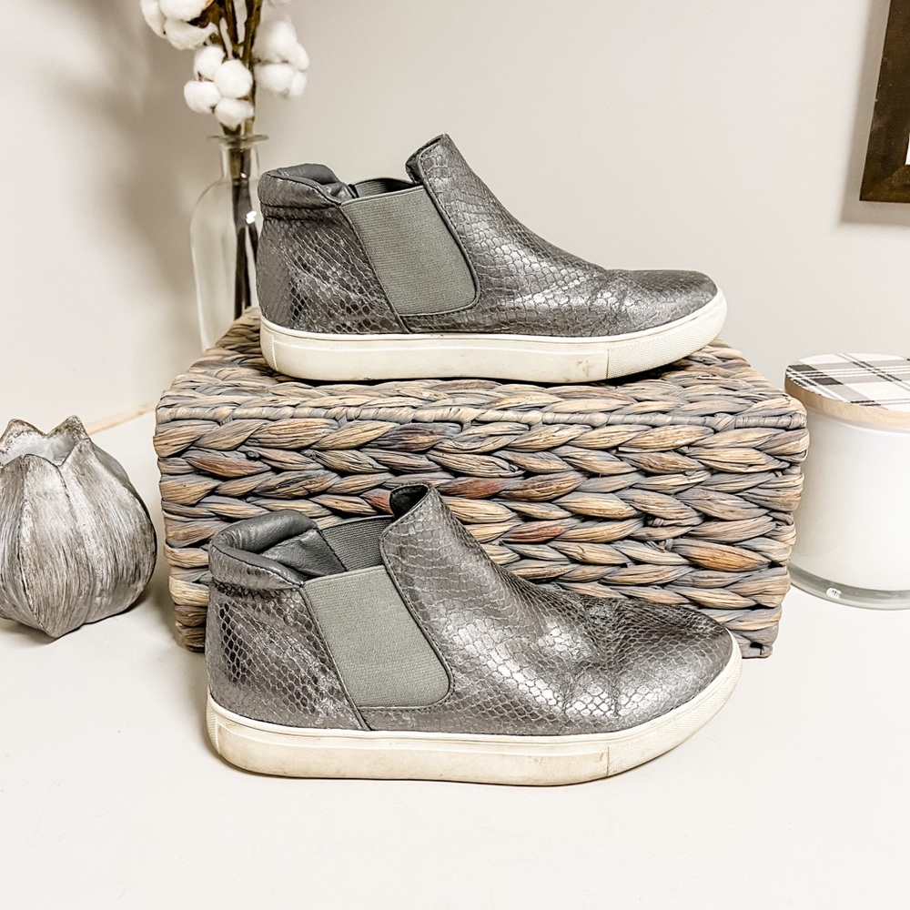 Coconuts By Matisse Harlan Silver Snake Skin Prin… - image 4